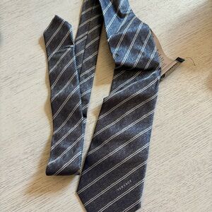 Men’s Versace tie